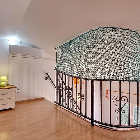 Apartment Schones Mit Meerblick In Strandnahe